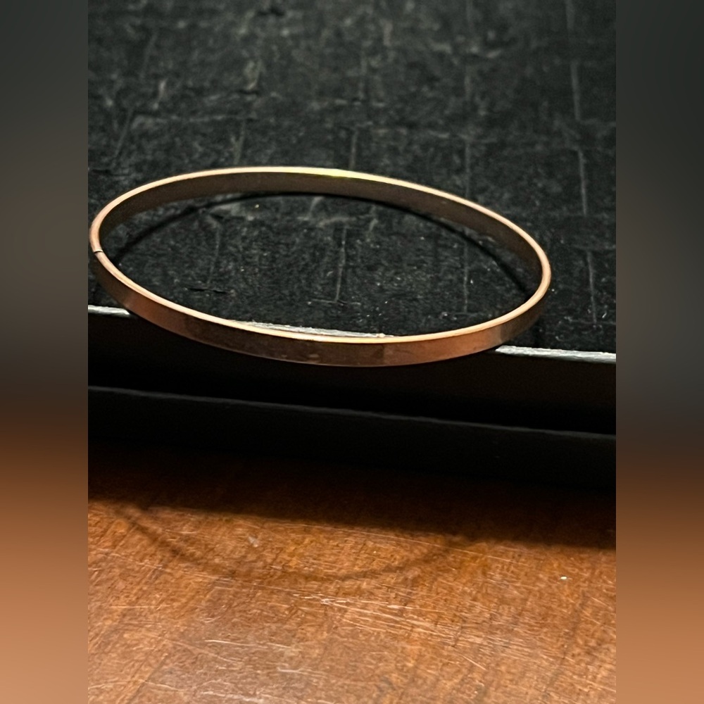 Elegant Copper tone Bangle Bracelet